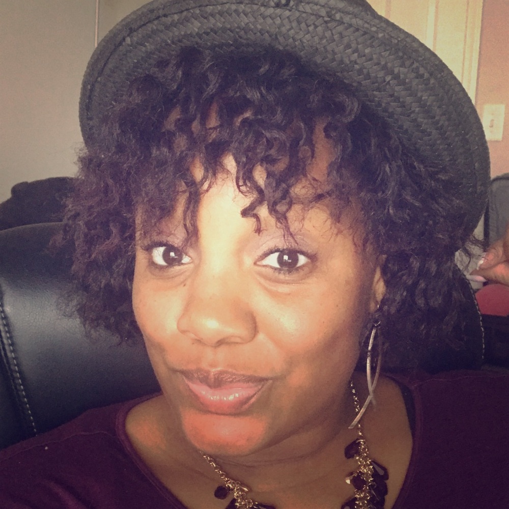 Meet your Posher, Alicia