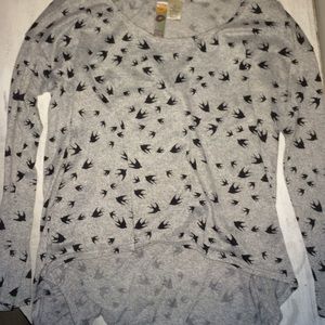 Hi-lo bird shirt