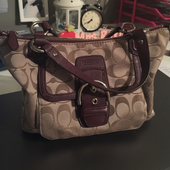 Small authentic coach bag. Bargain!!
