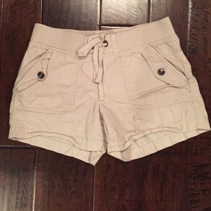 Casual Loft kahki shorts