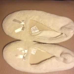 Victoria's Secret slippers size 7-8
