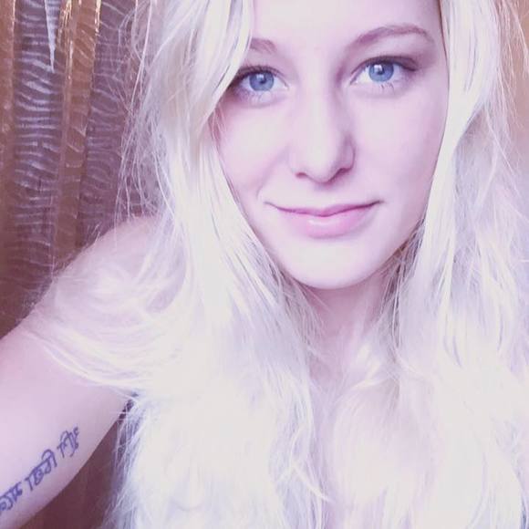 Meet your Posher, Richelle - Picture 1 of 1