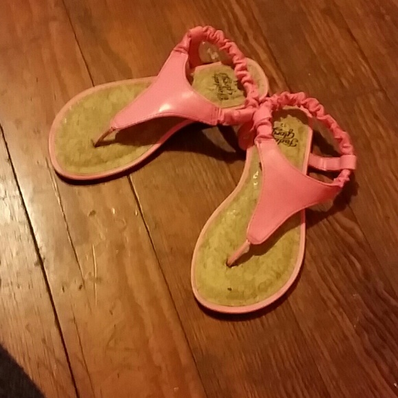 Sandles - Picture 2 of 2