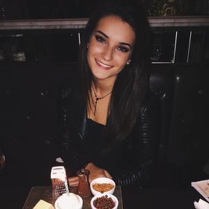 Meet your Posher, Bruna