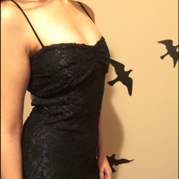 Sexy lace party dress - Picture 2 of 3