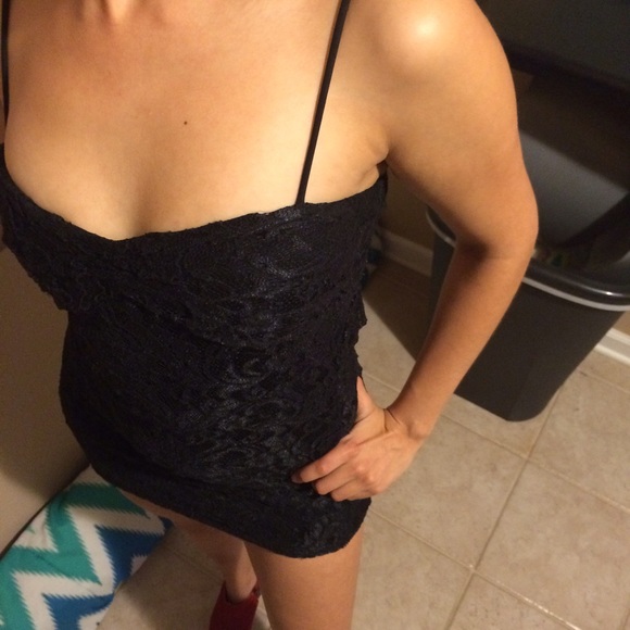 Sexy lace party dress - Picture 3 of 3