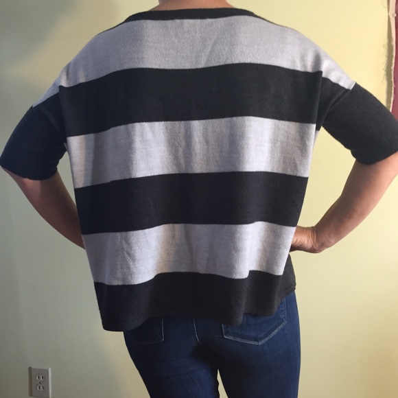 💝CLEARANCE💝Box Cut Sweater Grey + Charcoal 💝💝 - Picture 4 of 4