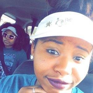 Meet your Posher, Krystal