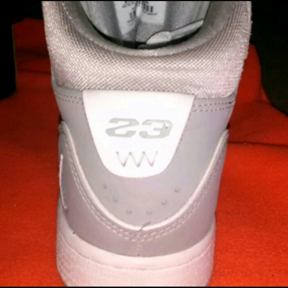 Jordan Flights - Picture 4 of 4