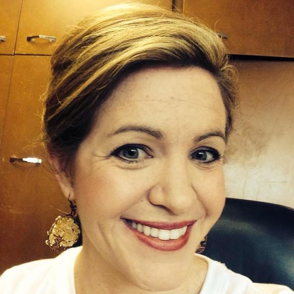 Meet your Posher, Karen - Picture 2 of 2