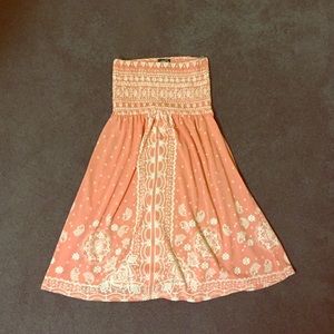 Pretty Coral Paisley Dress☺️