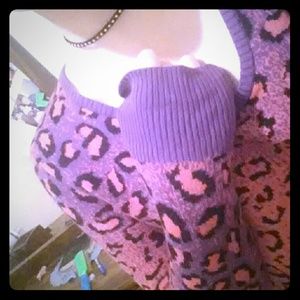 Long,juniors leapord sweater