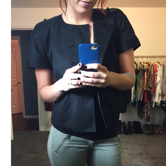 Super cute short sleeve jacket.