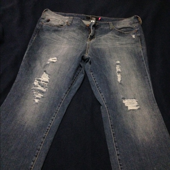 Torrid distressed boot cut relaxed jeans sz 20