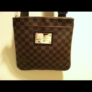 Louis Vuitton Damier Crossbody Bag