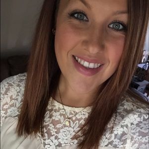 Meet your Posher, Ashleigh