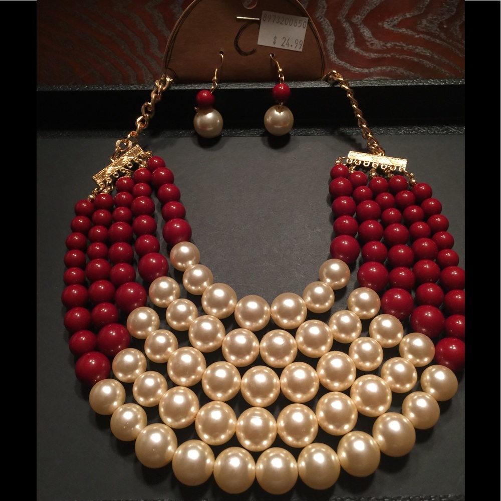 Pearl necklace