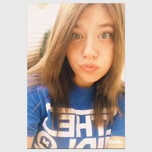 Meet your Posher, Elissa