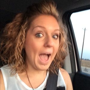 Meet your Posher, Reina