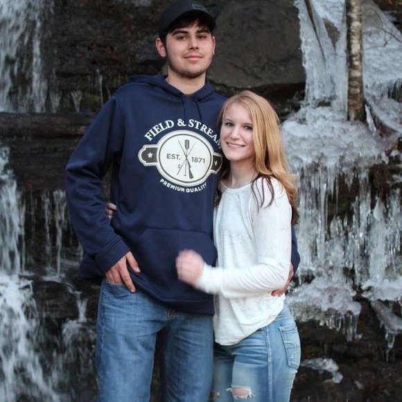 Meet your seller, 2 years after joining💗 - Picture 2 of 4