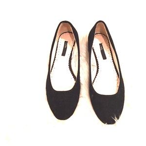 black flats