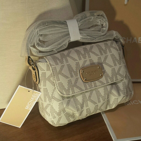 Michael Kors Vanilla Jetset sm crossbody