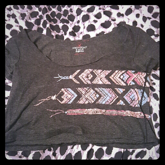 American Eagle crop top