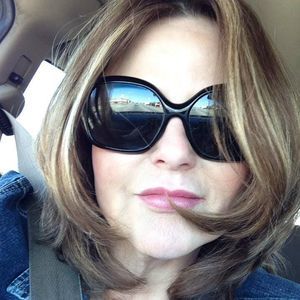 Meet your Posher, Renee