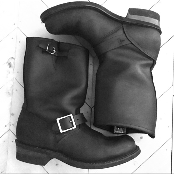 Frye Shoes - Frye black engineer moto boots