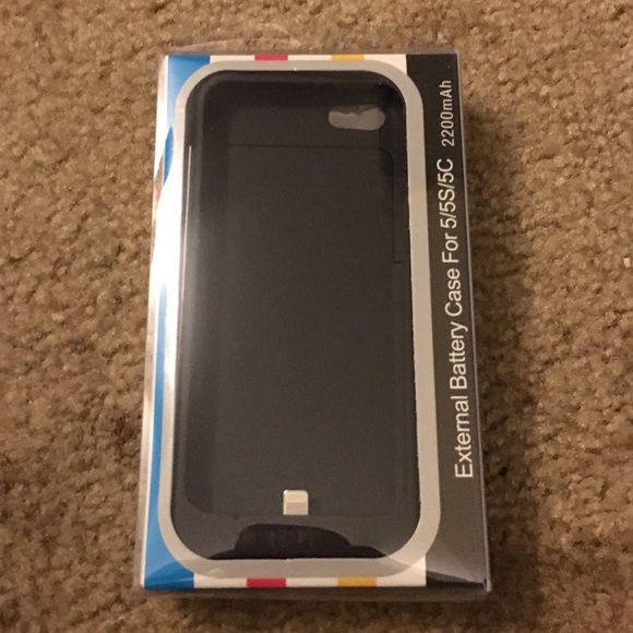 iPhone SE charging case