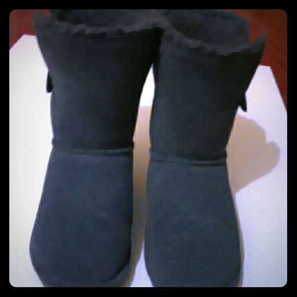 Gray Bear Paw boots