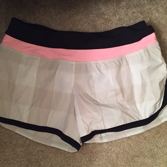 Lululemon groovy run shorts limited edition RARE