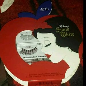 Snow white eyelashes