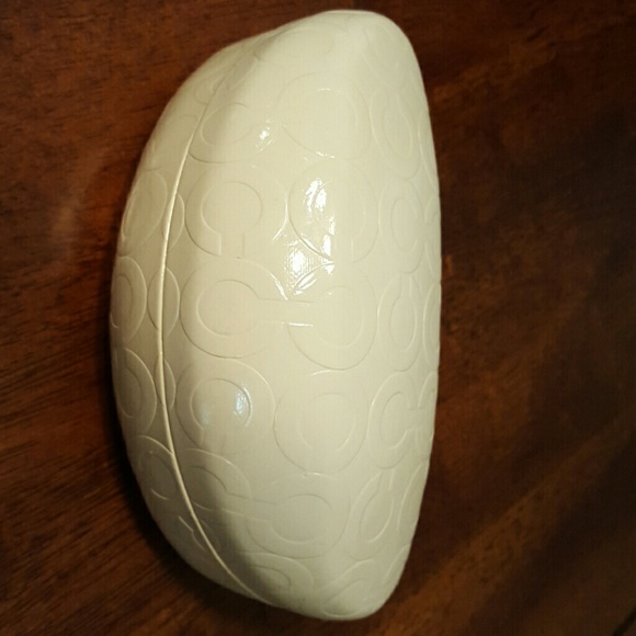Authentic coach sunglass case