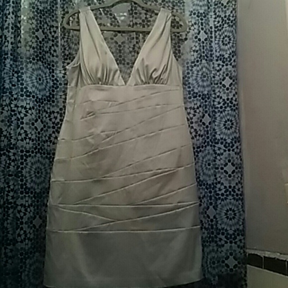 Dress - Picture 1 of 2