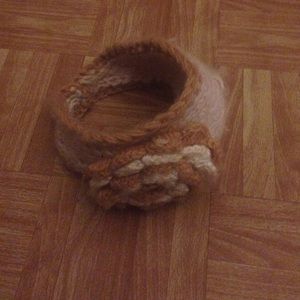 Handmade knitting headband