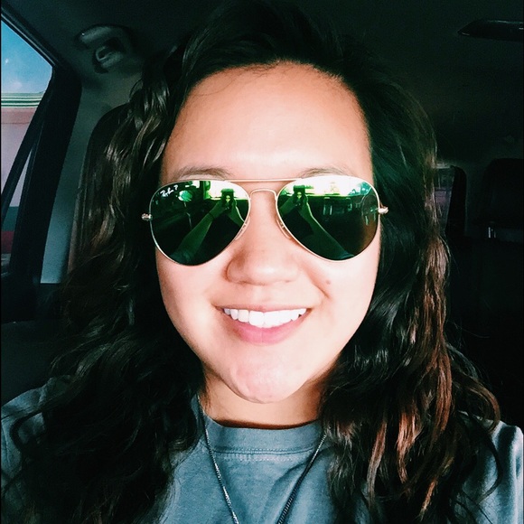 Meet your Posher, Tina - Picture 1 of 1