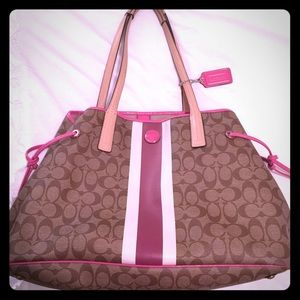 Large beautiful Coach tote! 💖