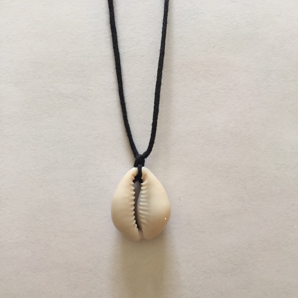 Adjustable Cowrie Choker