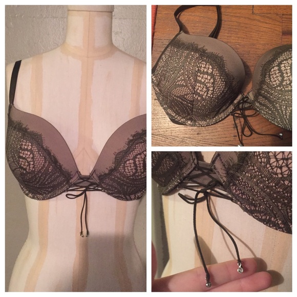 Victoria's Secret Other - VS Green Nude Lace Push Up w/Corset Detail Bra!