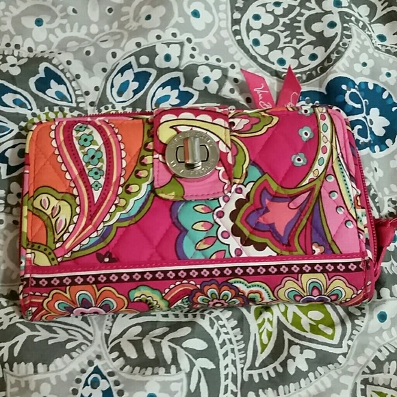 🚫SOLD🚫 NWOT Vera Bradley wallet - Picture 1 of 4