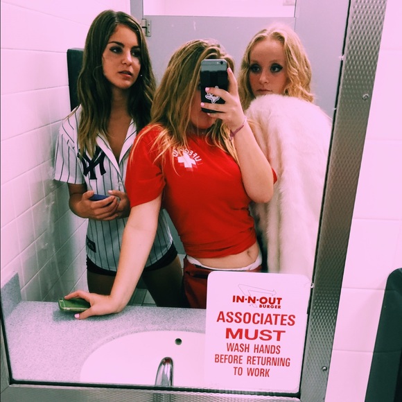 Meet your Posher, Dakota