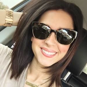 Meet your Posher, Lacey