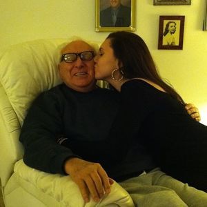 Meet your Posher, Eva