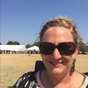 Meet your Posher, Lori