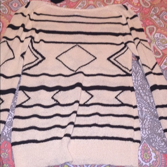 banana republic sweatshirt , size medium. - Picture 3 of 3