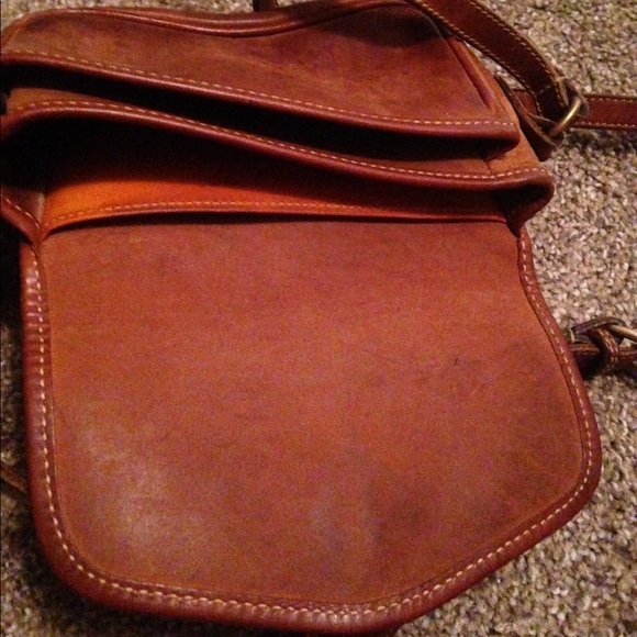 Vintage purse from the early 90's. *SOLD* - Picture 4 of 4