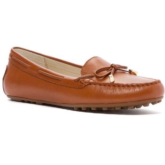Michael Kors Daisy Moc size 10