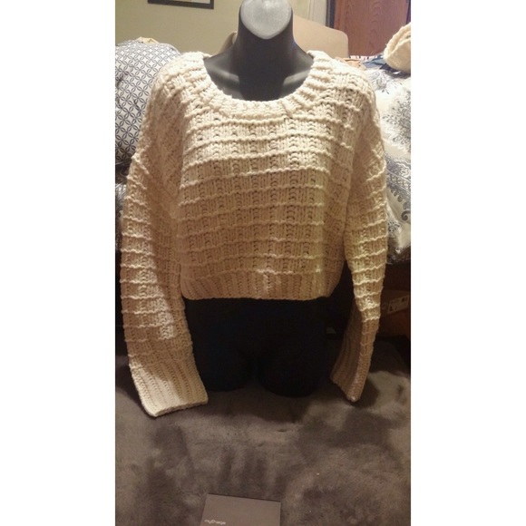 Thick Chunky Knit Croped Sweater - Picture 1 of 1