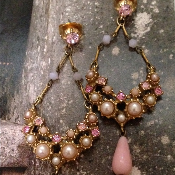 Banana Republic Chandelier Earrings - Picture 2 of 3